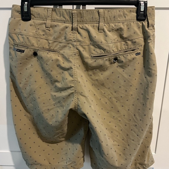 Hurley dri fit shorts - Picture 3 of 5
